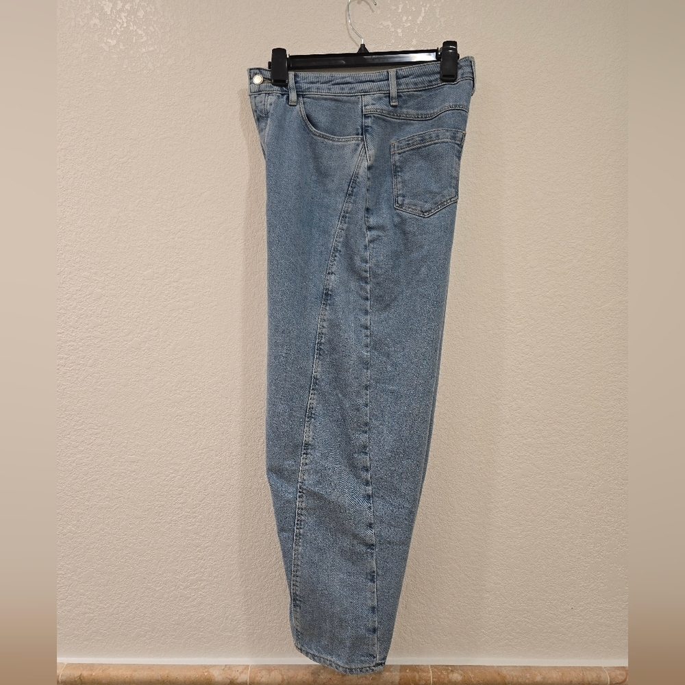 Oliver Bonas Blue Denim Relaxed Barrel Jeans Size 2 - Picture 3 of 9